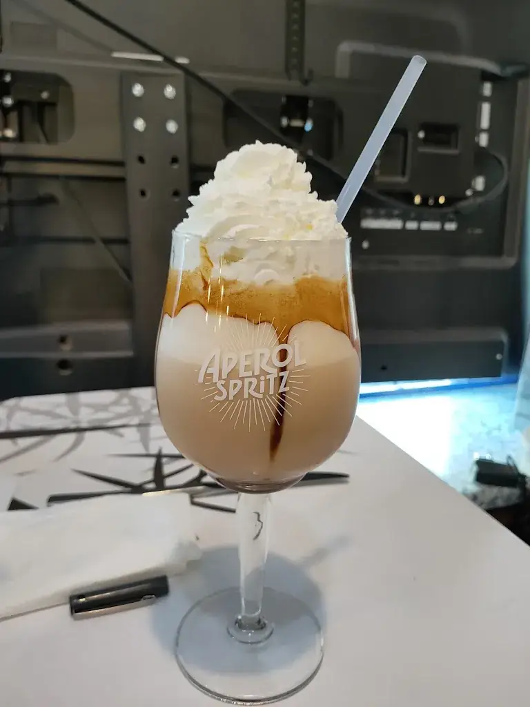 Bar Restaurante Camarón_Gols_slider_image_3