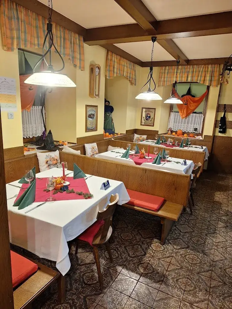 Gasthaus zur Gemütlichkeit ristorante a Hochwolkersdorf