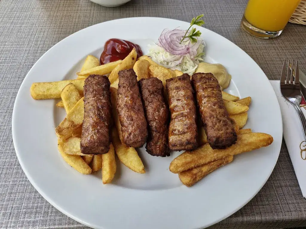 Helmut Dorfmeister_Landeplatzl_Hof am Leithaberge_recensione