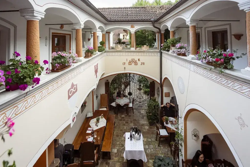 Renaissancehof Bistro_Herzogenburg_slider_image_2