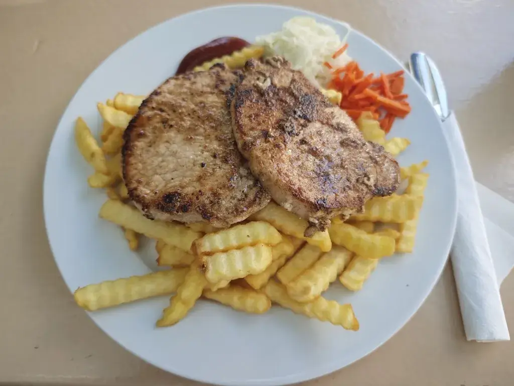 Buschenschank Familie Resatz ristorante a Antau