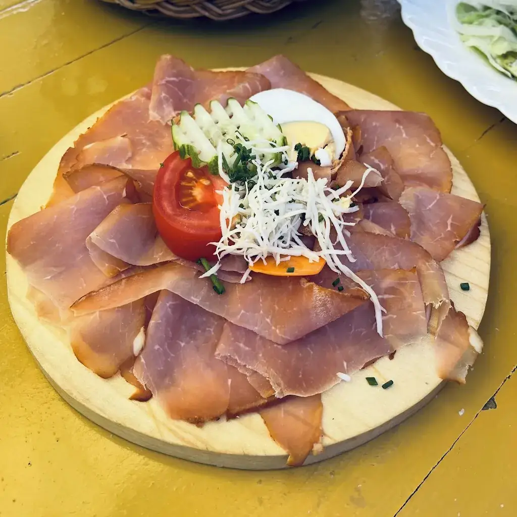 Christian Krupica_Heurigen Kaiser Einöd_Herzogenburg_avis