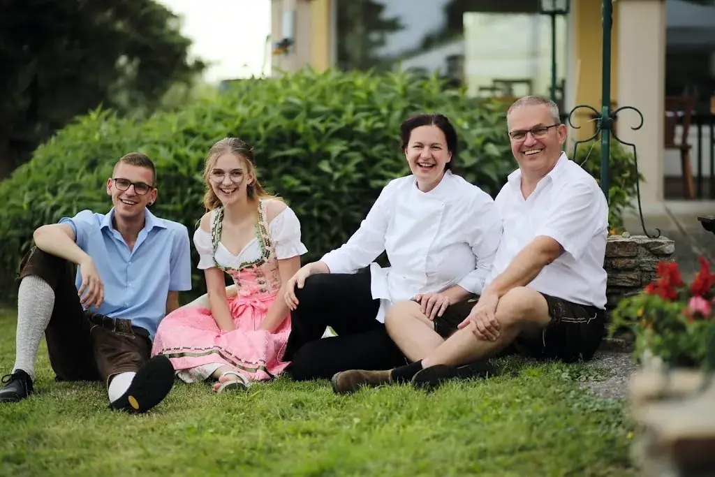 Gasthof Nagl restaurant in Hofamt Priel