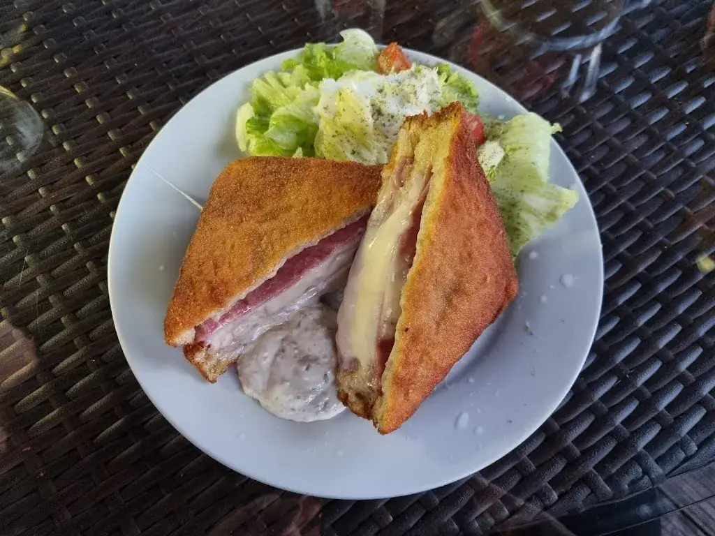 Dorfcafe_Hofamt Priel_slider_image_2