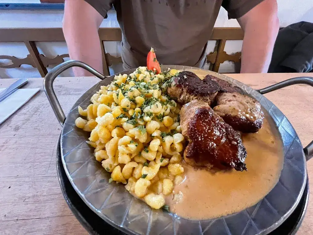 Sebastian Grossgebauer_Geigel´s Gewölbe - Gaststätte_Hohenberg_recensione