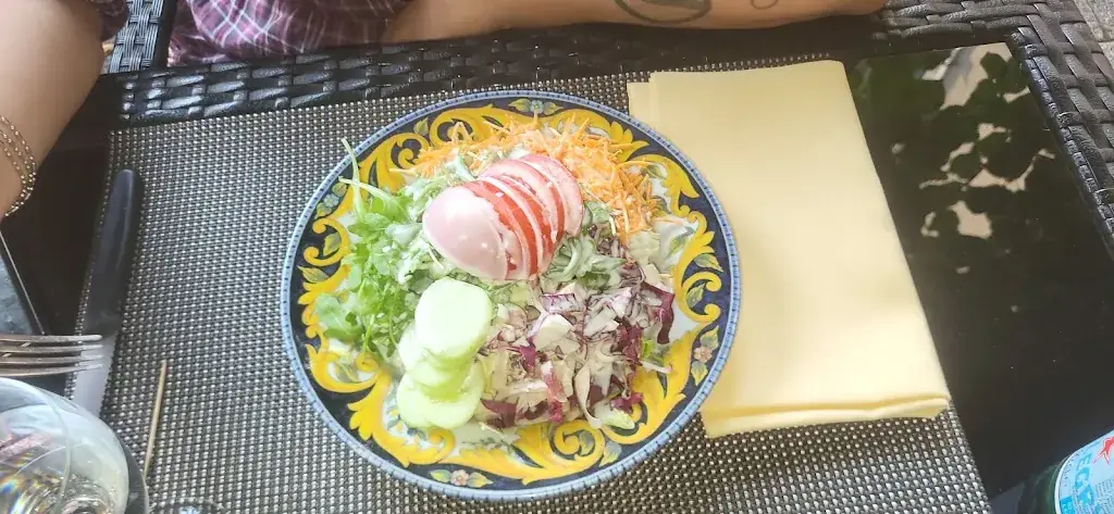 Matthias Ryter_Ristorante Belvedere_Hofstetten_avis