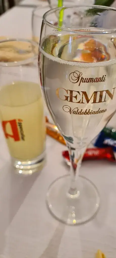 Susanne Oser_Ristorante Belvedere_Hofstetten_avis