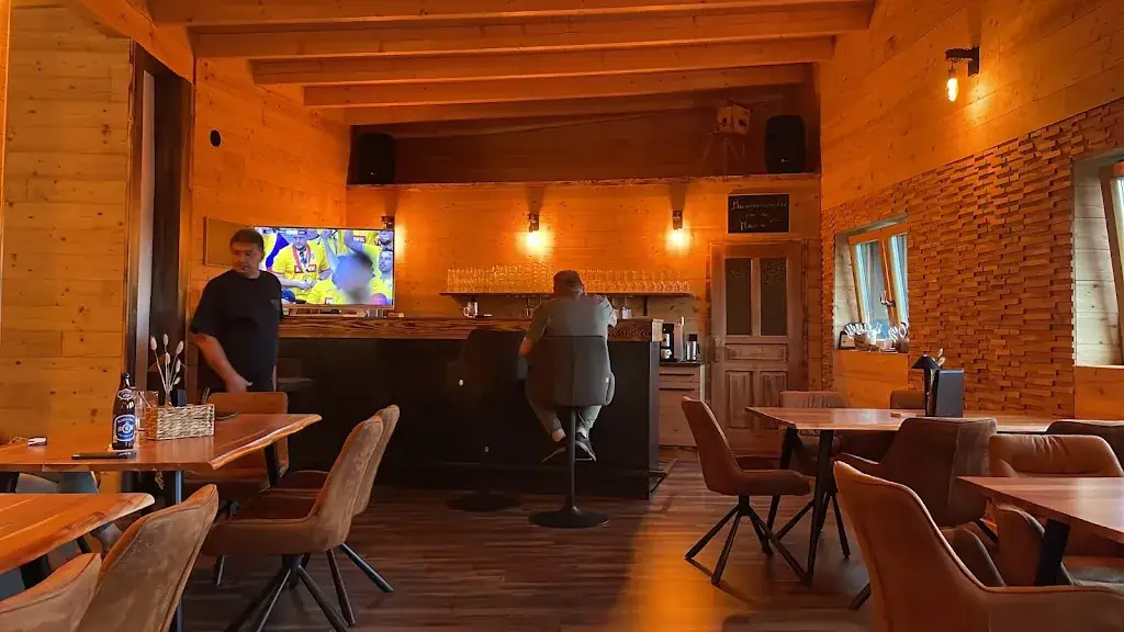 Christoph Hofer_dahoam beim Dissi_Hollenthon_avis