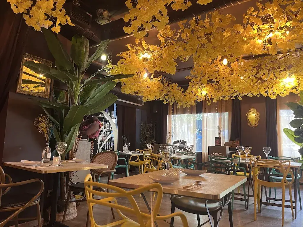 WELKHOMEclub_Horn_slider_image_3