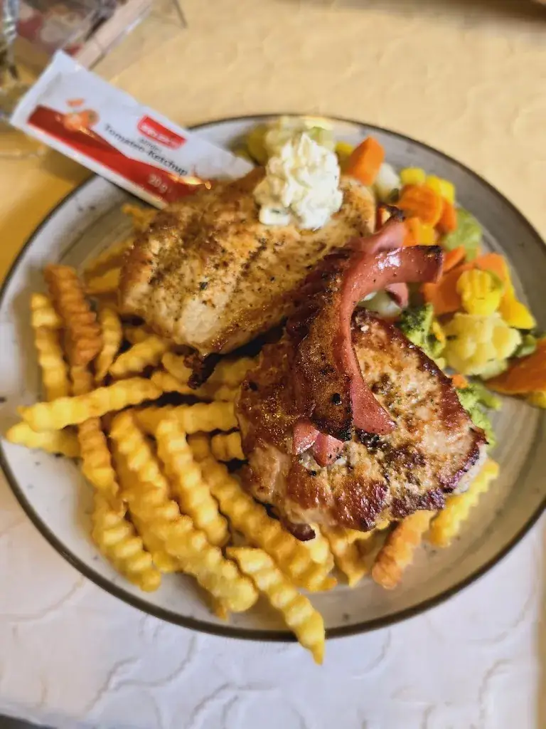 Gü Ven_Gasthaus Kloaboch_Hollenstein an der Ybbs_avis