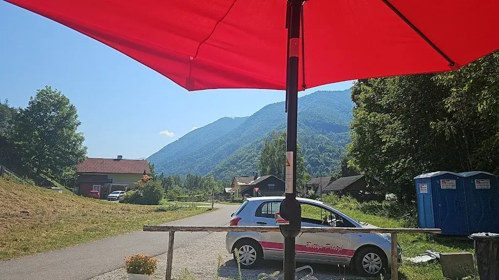 Markus Speiser_Betty's Platzl_Hollenstein an der Ybbs_review