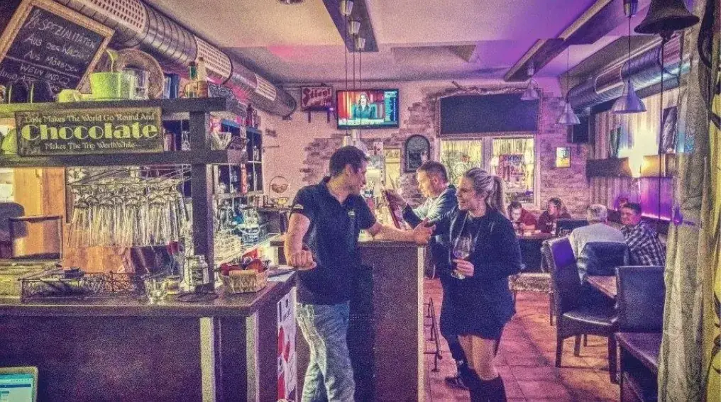 "Zweierlei" Laden & Café ristorante a Höflein