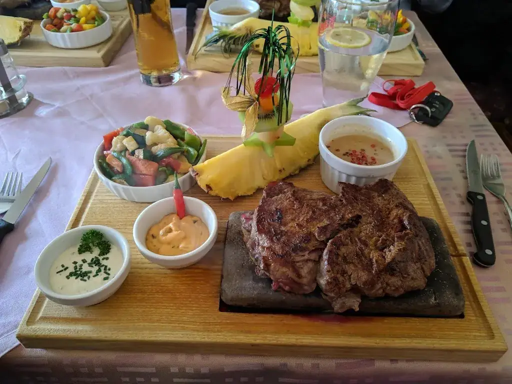 Markus Ortner_Höfleiner Stuben_Höflein_avis