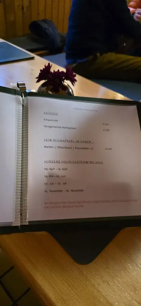 Menu_Weinbau Fam. Semlinger Heuriger 
