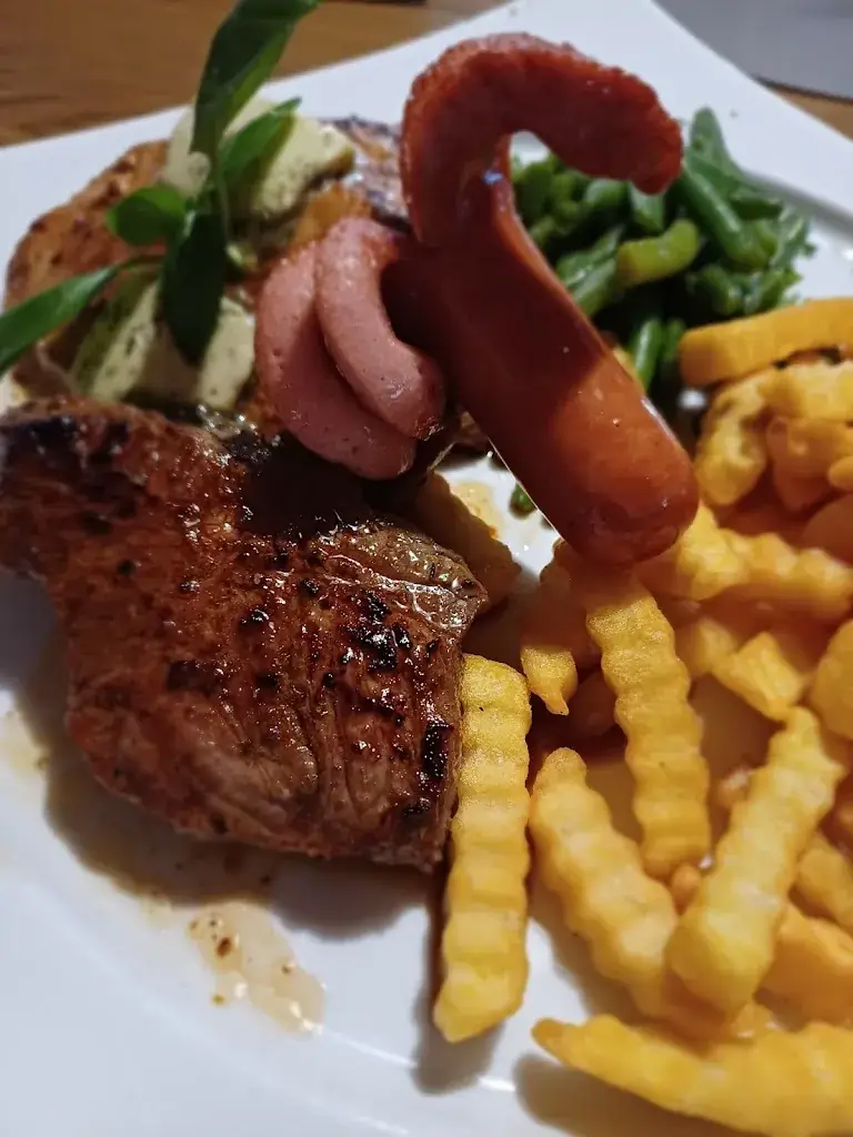 Syl 0971_Gasthaus Fisch_Hohenau_recensione