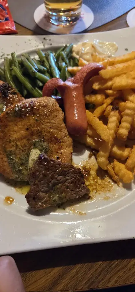 Topper H._Gasthaus Fisch_Hohenau_recensione