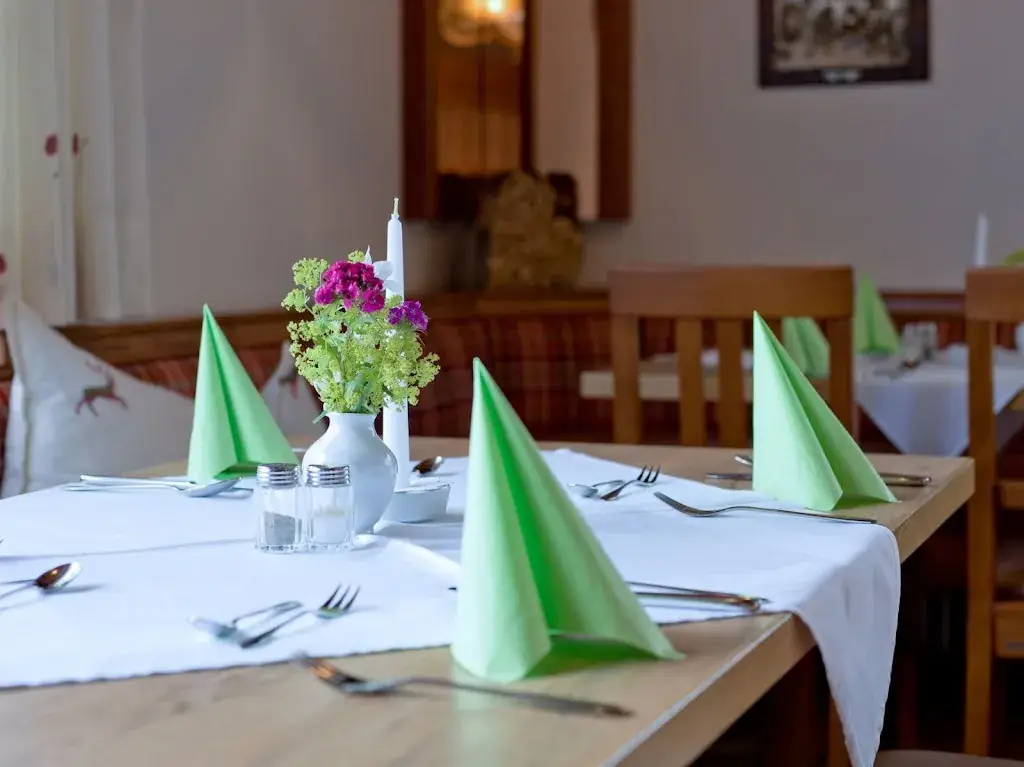 Landhotel-Gasthof-Schreiner_Hohenau_slider_image_1