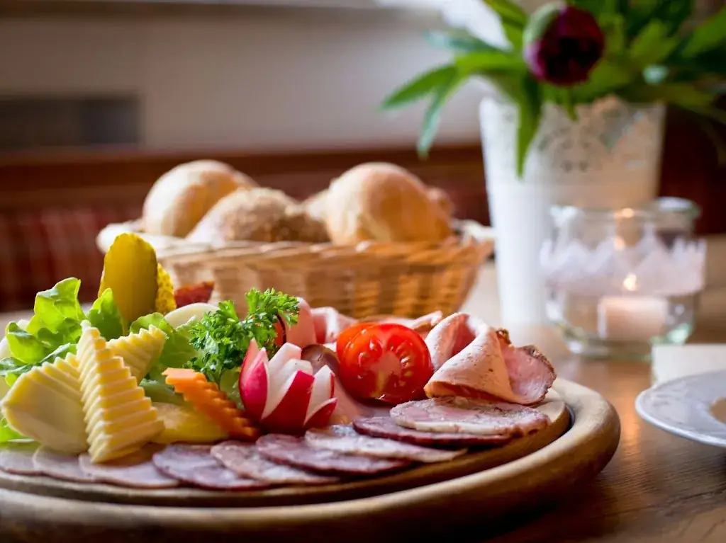 Landhotel-Gasthof-Schreiner_Hohenau_slider_image_2