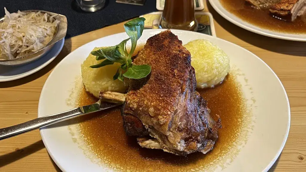 Tino. P_Knödelweber_Hohenau_avis