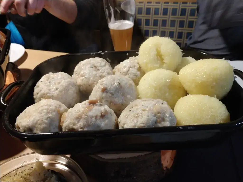 Johanna Zitzl-Blöchinger_Hohenau_slider_image_2