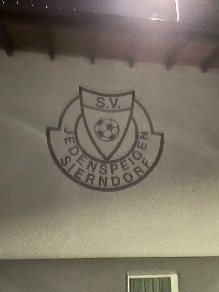 Roberto De Oliveira_SV Jedenspeigen-Sierndorf_Jedenspeigen_review