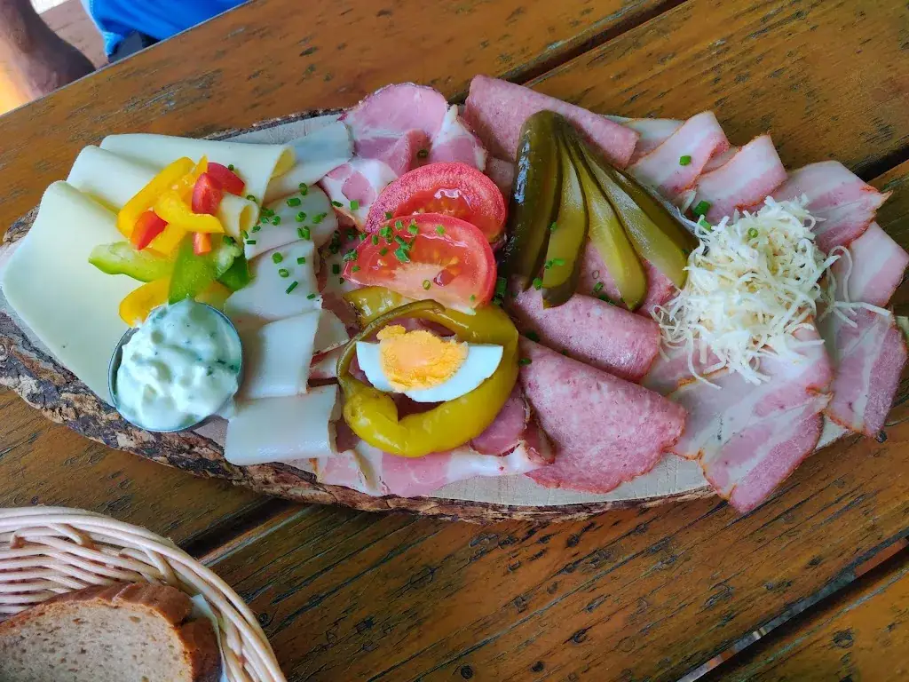 Menu_Alpengasthof Hütteneckalm_Hutten_image_8