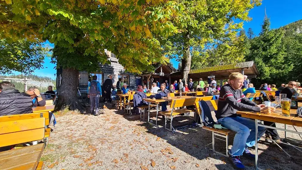 Alpengasthof Hütteneckalm_Hutten_slider_image_1