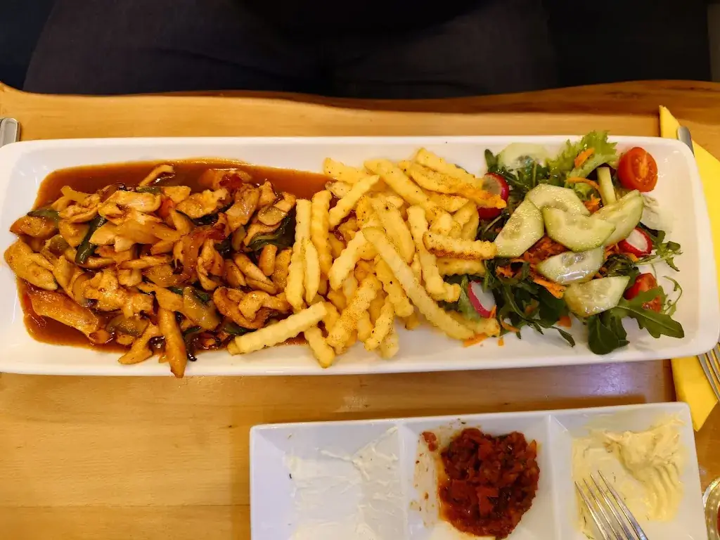 Menu_Restaurant und Cafe Familie Toluay_Hollabrunn_immagine_7