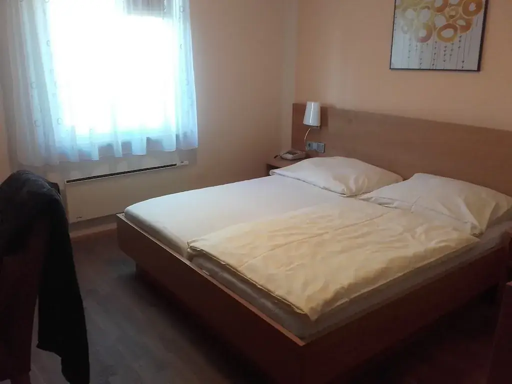 Gasthof Hotel Zum goldenen Stern_Hollabrunn_slider_image_2