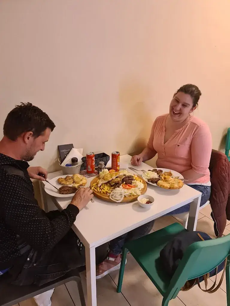 Grill-Sanela_Hollabrunn_slider_image_2