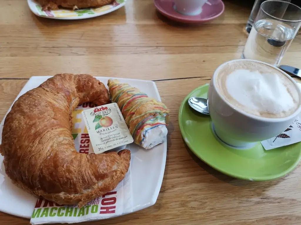 Menu_Leo Hollabrunn (Coffeeshop, Café, Bäckerei, Konditorei)_Hollabrunn_immagine_8