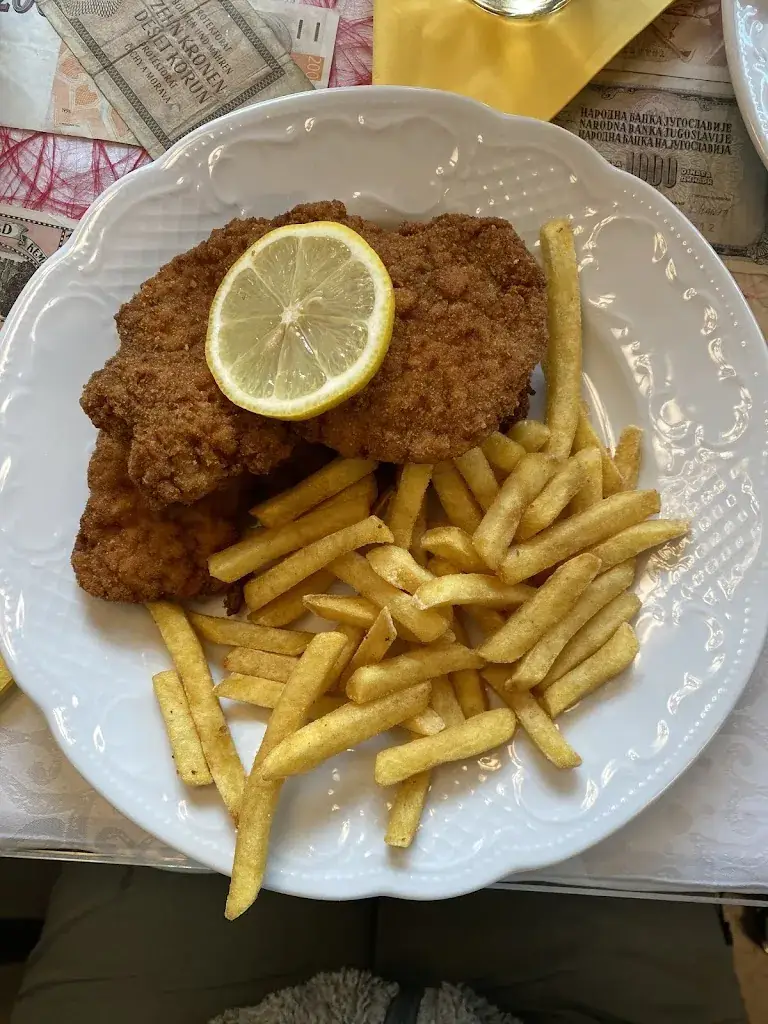 Josefin Schaale_Gasthaus Schurlwirt_Kematen an der Ybbs_review