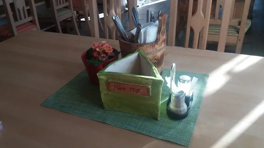 Mario Wagner_Heurigenschenke - Weinbau Döller_Katzelsdorf_review