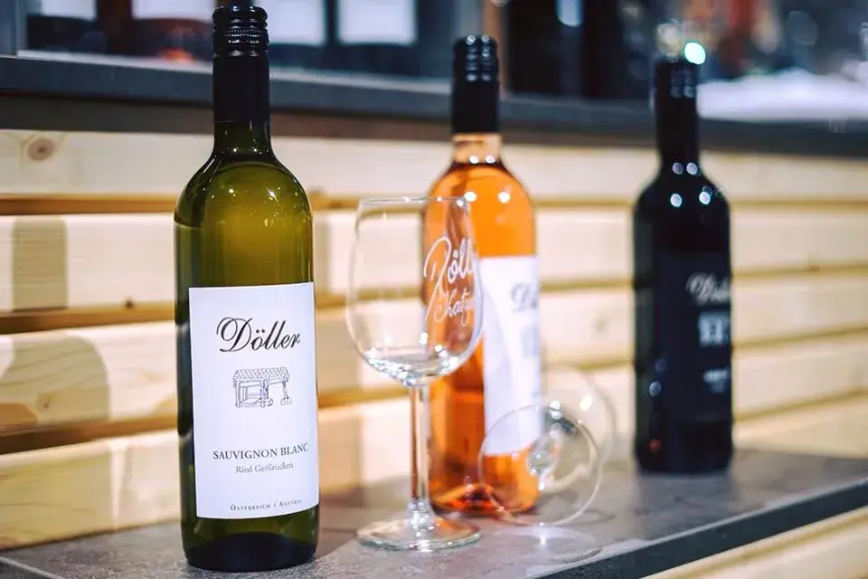 Heurigenschenke - Weinbau Döller_Katzelsdorf_slider_image_2