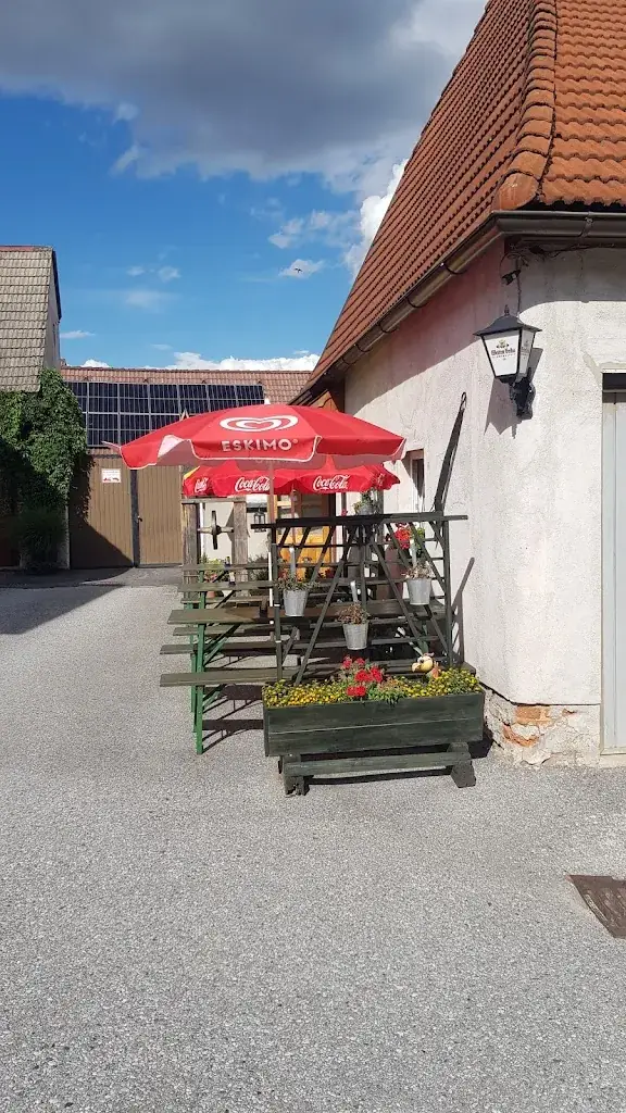 Gaststube - Zum Weinbrunnen ristorante a Kirchberg am Walde