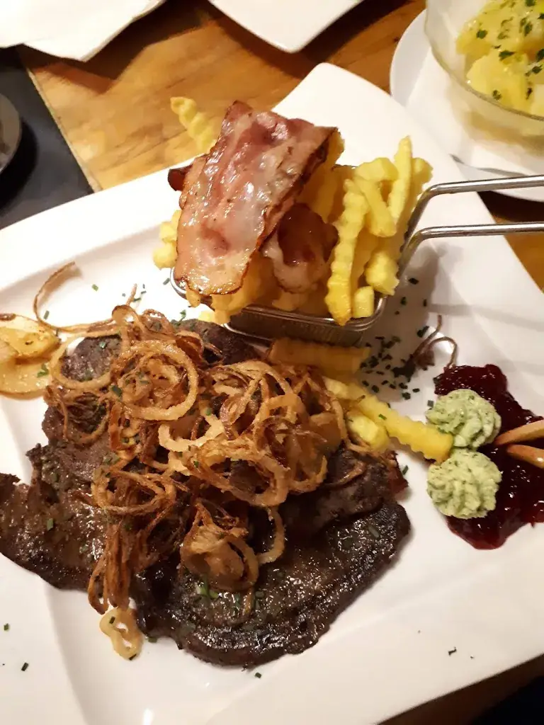 Menu_Carrousel Kirchberg - Restaurant & Diskothek_Kirchberg am Walde_image_2