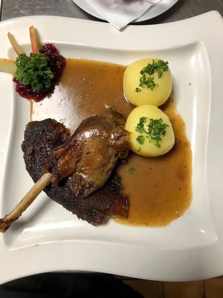 Carrousel Kirchberg - Restaurant & Diskothek ristorante a Kirchberg am Walde