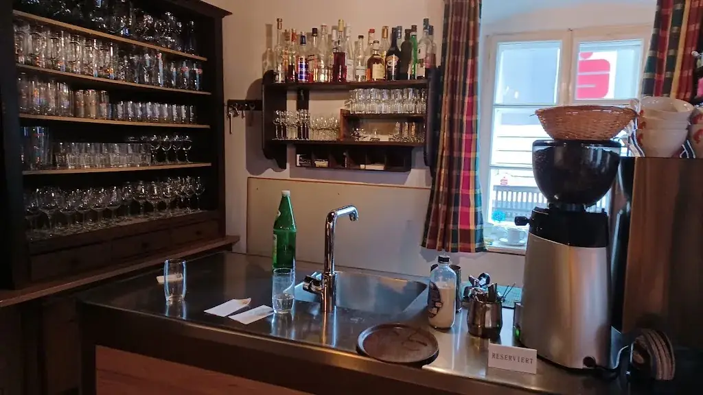 Restaurant Zur 1000jährigen Linde = Renate Henrich_Kirchberg am Wechsel_slider_image_1