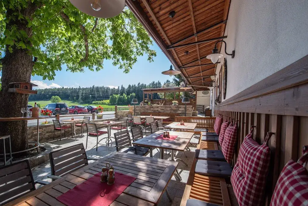Zum Fally ristorante a Kirchberg am Wechsel