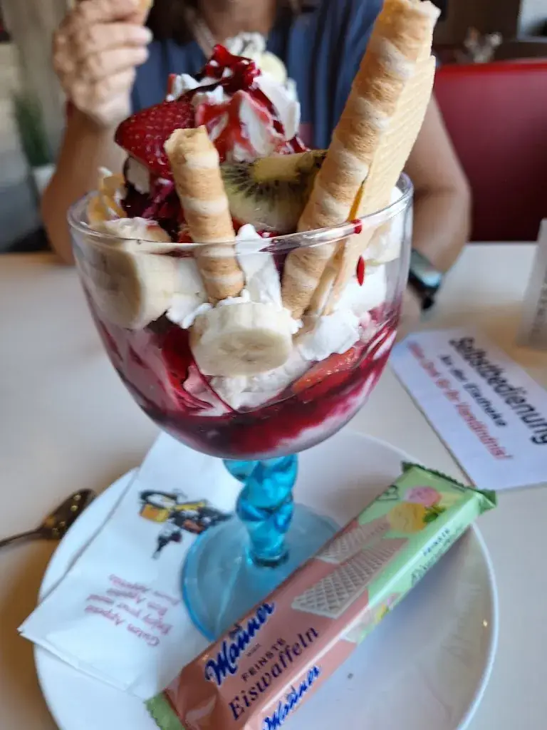 Ice Cafe Bachinger Leo_Kirchberg an der Pielach_slider_image_3