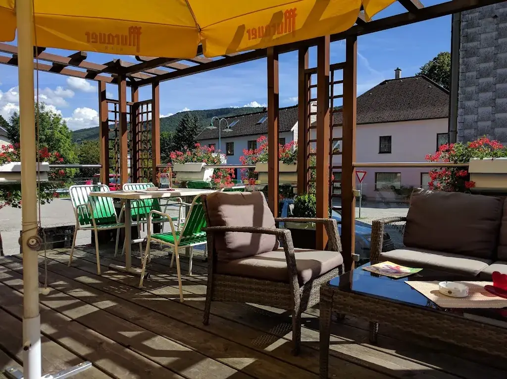 Café Cappucino_Klausen-Leopoldsdorf_slider_image_1