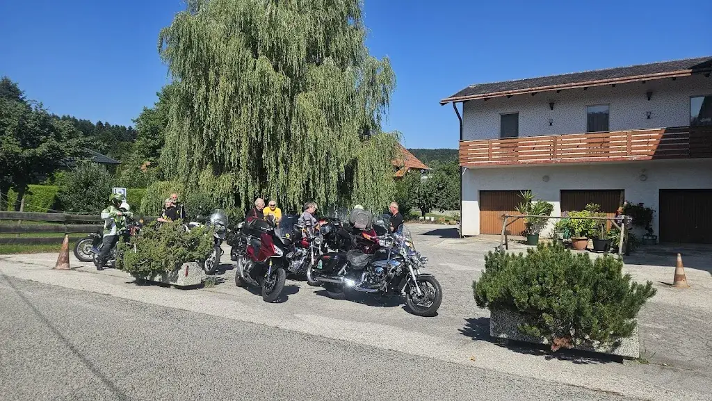 Gasthaus zum Schöpflgitter restaurant à Klausen-Leopoldsdorf