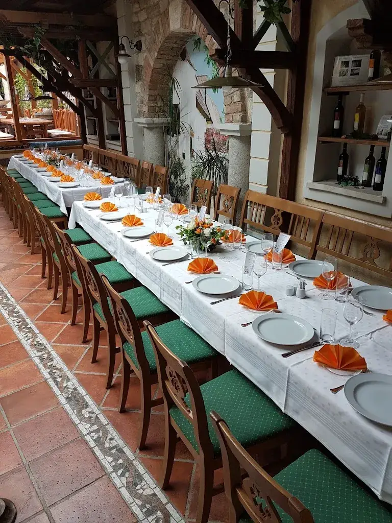 Lokal 97 Restaurant Pizza Bar (ehemals Cafe Fischer) ristorante a Jois