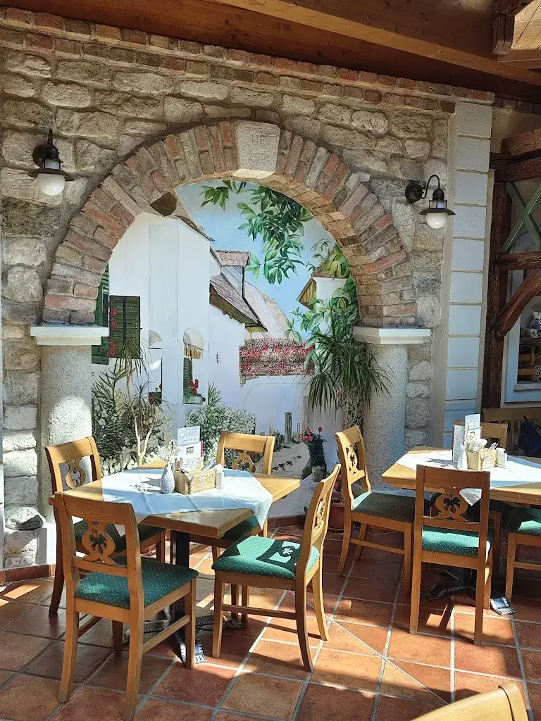 Lokal 97 Restaurant Pizza Bar _Jois_slider_image_2