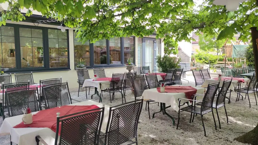 Gasthaus zum alten Zollhaus ristorante a Korneuburg