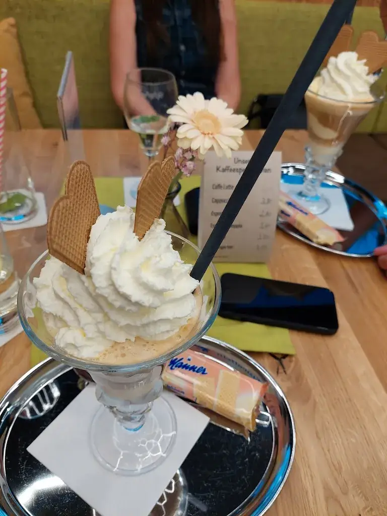 Menu_Bee Bar Heinzle Roland_Klein-Pöchlarn_immagine_5