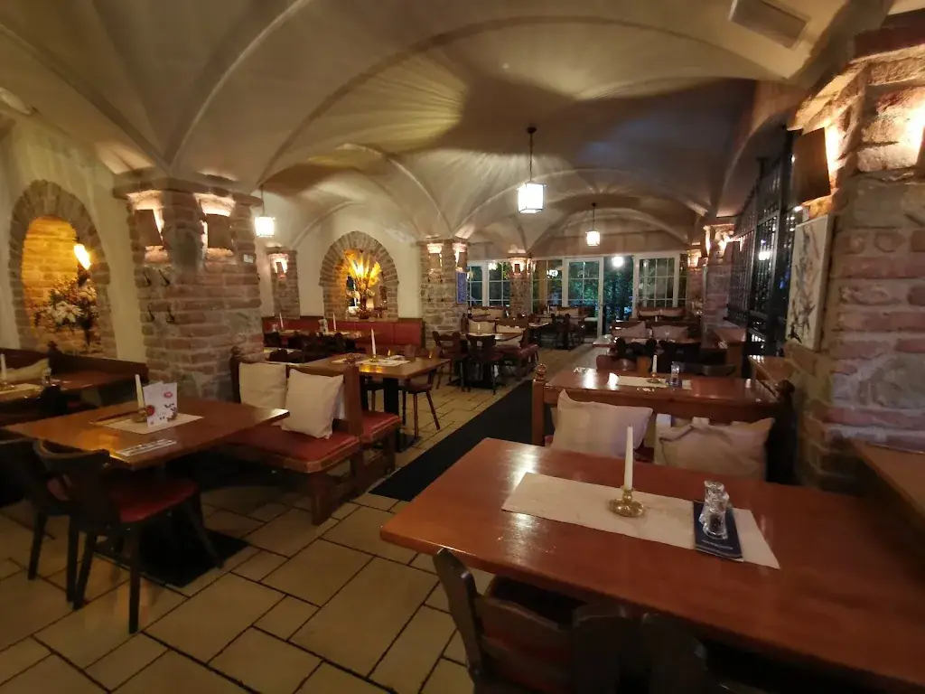 Restaurant Poseidon_Klosterneuburg_slider_image_1