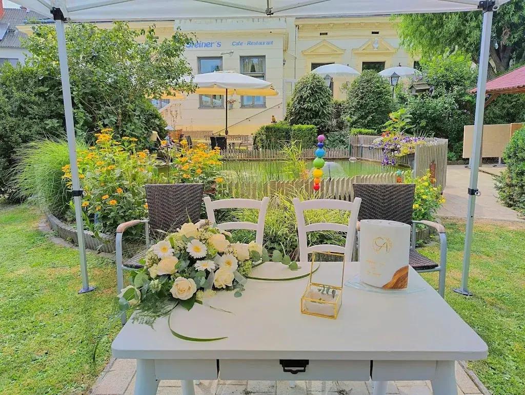 Sabine Seidl_Cafe-Restaurant Steiner_Ladendorf_recensione