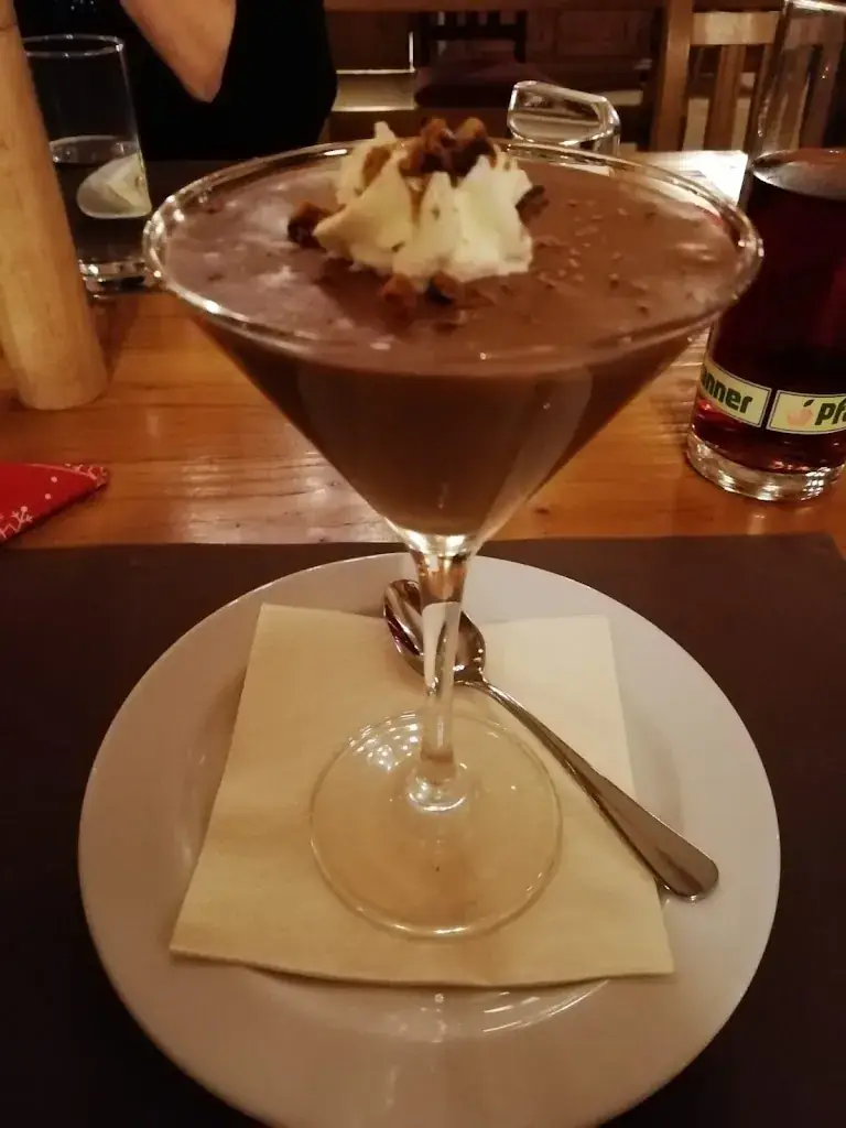 Ulrike Häusler_Weinstube_Ladendorf_recensione