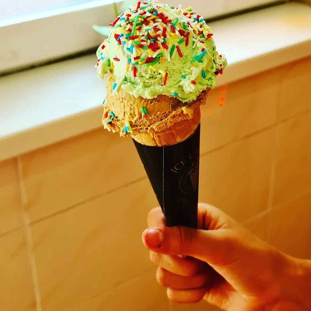 Gelateria Bella Rosa_Bad Sauerbrunn_slider_image_2